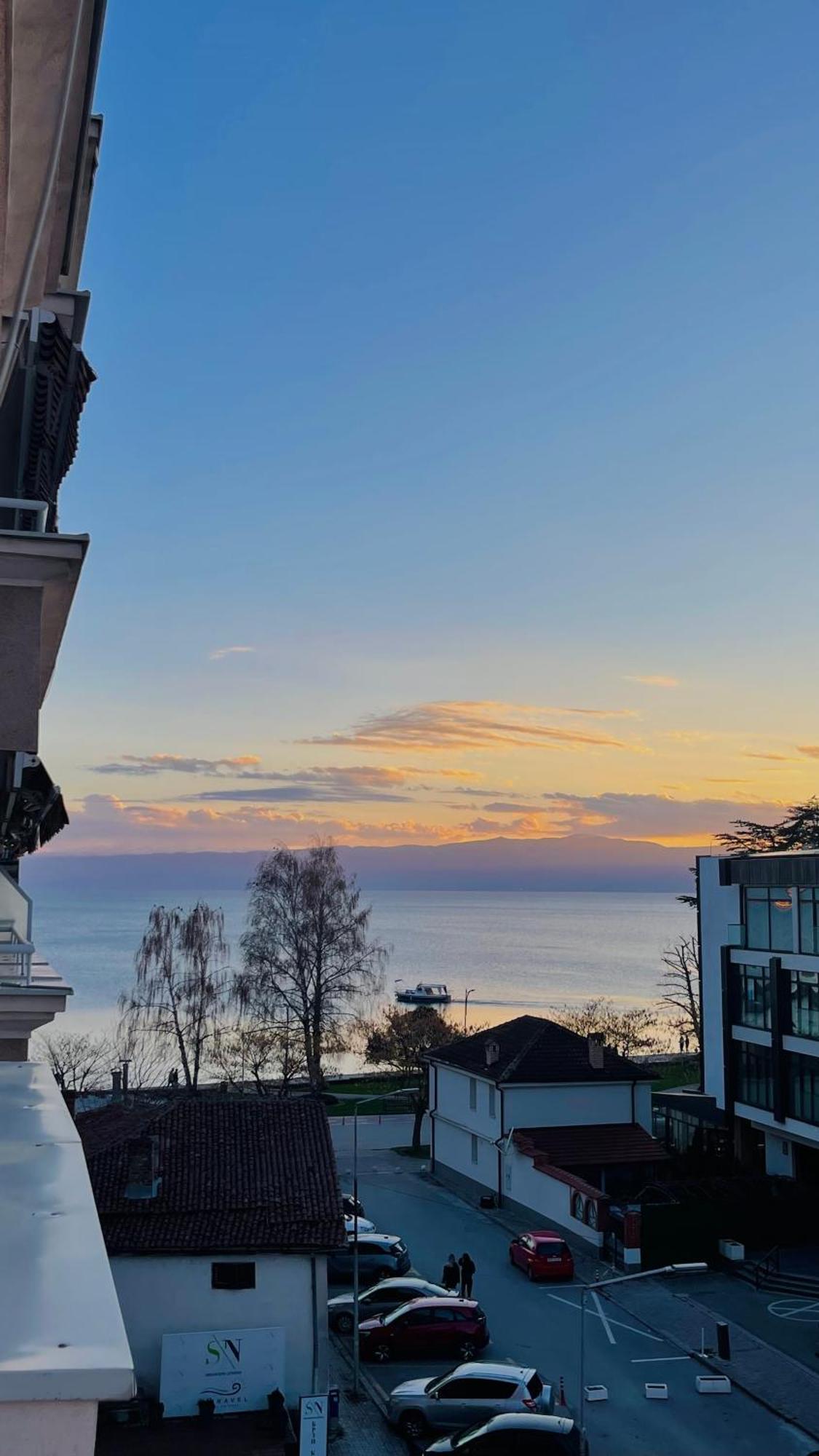Exclusive Apartments With Lake View Ohrid Ngoại thất bức ảnh
